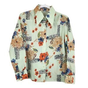 70s VTG Women's Dagger Collar Floral Blouse MED / LRG Green Button Front Cottage